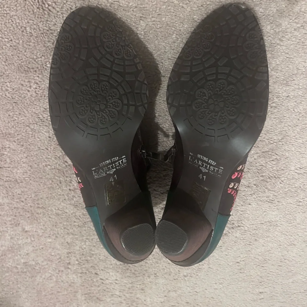 Colorful Embroidered Ankle Booties - Picture 7 of 8